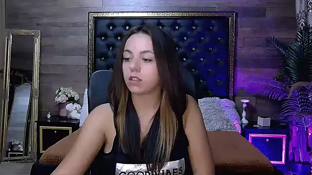 PlayfulElla online show from September 21, 4:55 am