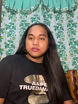 bettina love online show from April 10, 12:33 pm