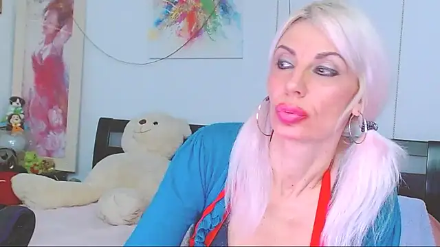 HoneyLara online show from December 17, 2:27 am