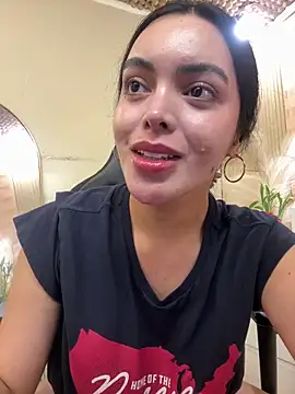 TS-SimplyTheBest online show from March 23, 12:00 pm