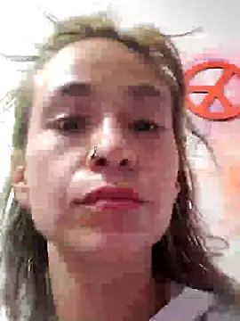 fablob23 online show from April 18, 11:04 pm