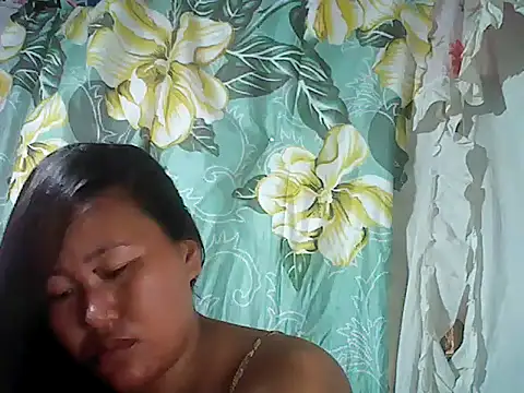 Sexyhorney4u online show from November 12, 4:43 am