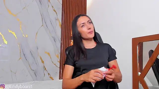 EmilyBoonny1 online show from November 6, 6:47 pm