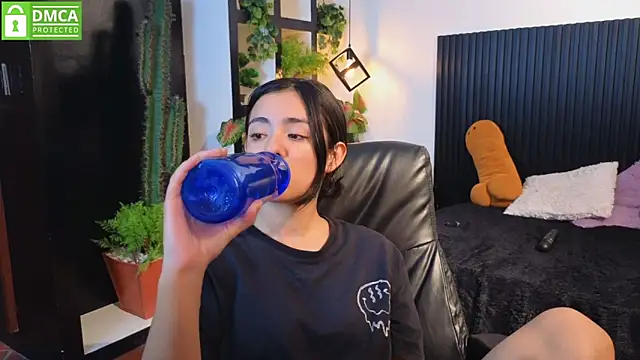 Ivy Gail online show from November 7, 6:30 am