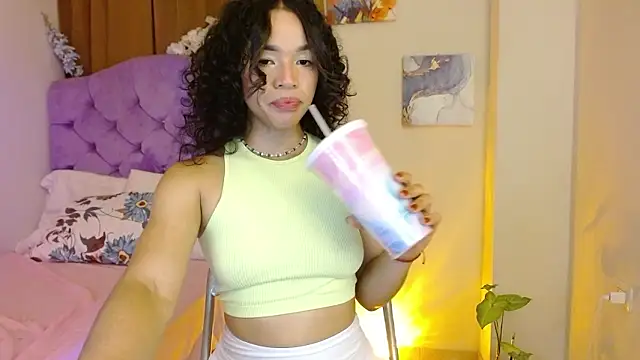 kiarablue online show from March 6, 1:23 am