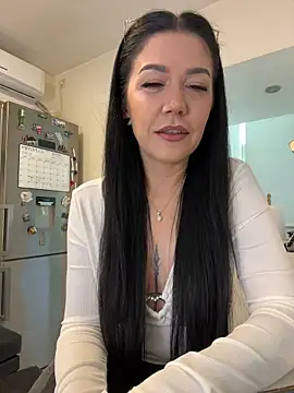 denise k online show from April 16, 11:43 am