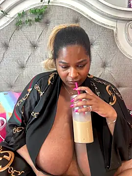 BigFineSelena online show from December 14, 4:46 pm