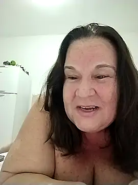Snapshot of Yaya_Mineira chatting on September 21, 12:20 am Yaya Mineira online show from September 21, 12:20 am