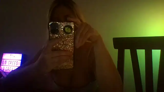 La pauli latina online show from November 6, 7:53 pm