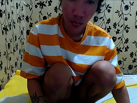 UrtemptationsMistress69 online show from December 19, 12:52 pm