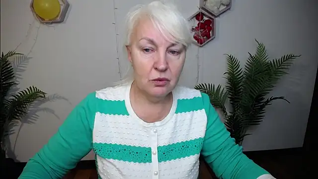 BlondyLeeBest online show from March 14, 7:48 pm