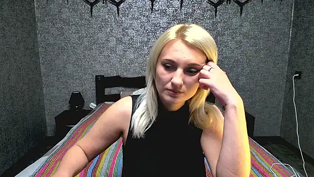 annagreeneyess online show from May 23, 12:36 pm