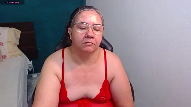 scaelettdubois online show from June 4, 12:49 am