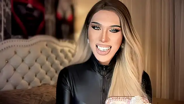 Ts glamxxxx online show from March 3, 3:23 am