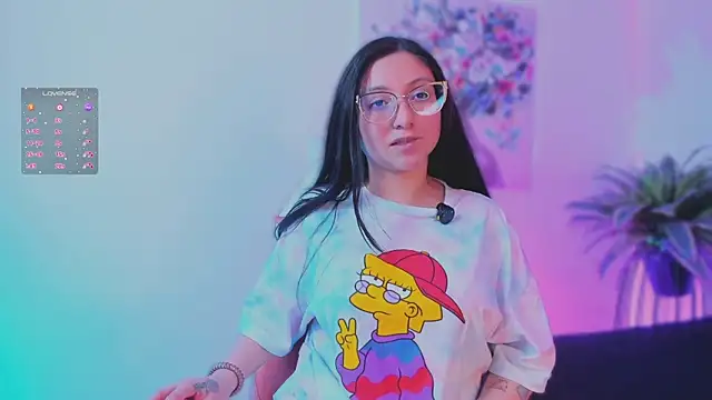 lucy neil online show from December 5, 4:23 am