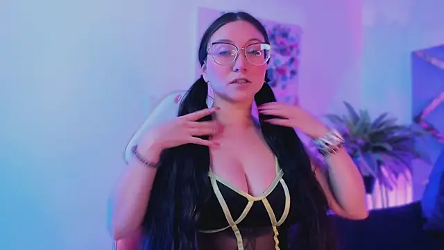 lucy neil online show from January 14, 2:49 am