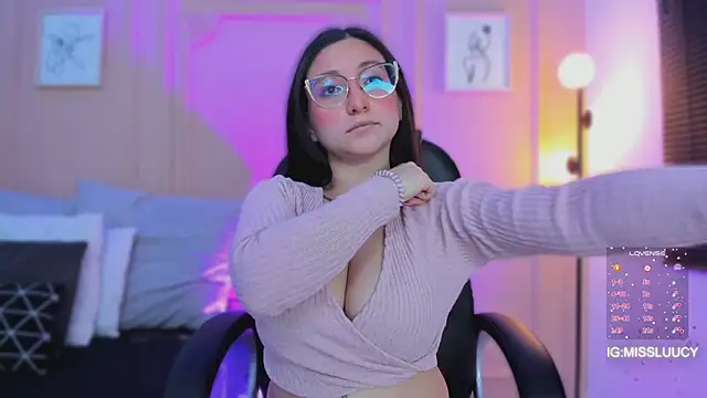 lucy neil online show from March 10, 2:48 am