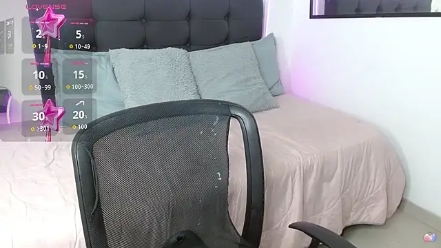 vaness weet online show from March 12, 9:50 pm