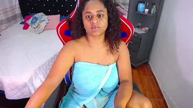BellaKarla online show from May 26, 11:04 pm