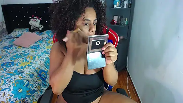 BellaKarla online show from May 16, 12:48 pm