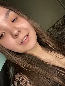 Var Kiss online show from December 15, 9:03 am