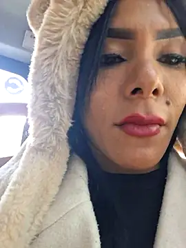 Doll Loren online show from November 13, 7:35 pm