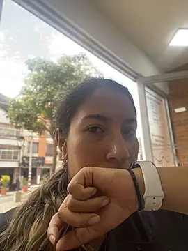 daniela henao online show from March 11, 5:48 pm