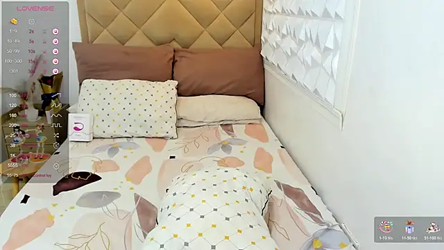 TsHeartXxx online show from October 21, 7:23 am