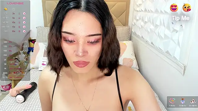 TsHeartXxx online show from March 27, 6:26 am