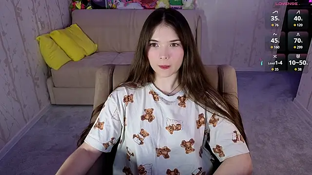 Eva Davie online show from February 8, 11:25 am