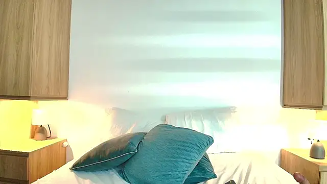 Isabella Harley online show from October 21, 4:11 pm