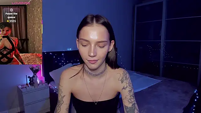 SophieCatty online show from March 1, 7:02 pm