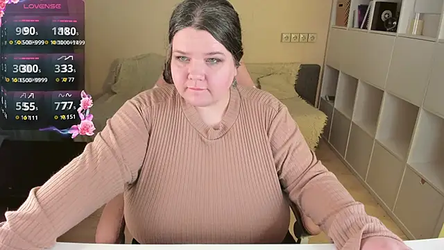 PlumPie online show from November 26, 5:47 pm