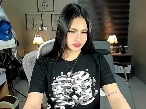 EternityBanks online show from November 7, 10:58 pm