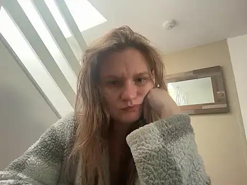 Snapshot of samanthaalice chatting on September 15, 7:38 am samanthaalice online show from September 15, 7:38 am