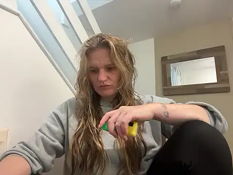Snapshot of samanthaalice chatting on September 11, 8:03 am samanthaalice online show from September 11, 8:03 am