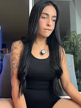 DaphneUwu online show from July 31, 1:17 am