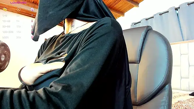 Dounia nagi online show from October 25, 8:15 pm