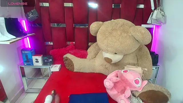 Ginna doll online show from June 26, 2:18 pm