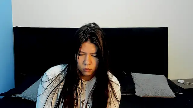 lissandthor13 online show from March 9, 9:23 am