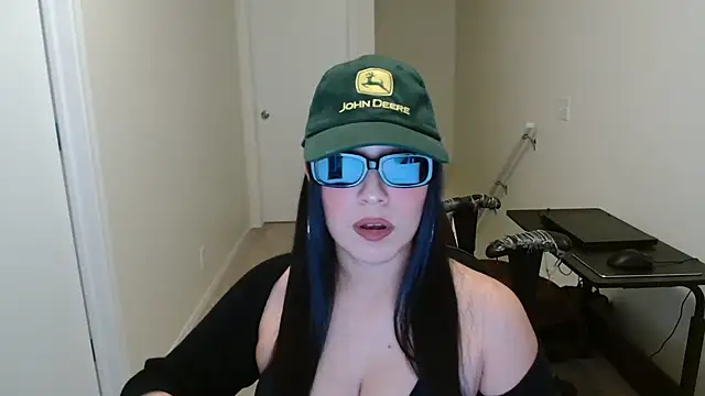 Sassy Latina online show from November 10, 2:06 am