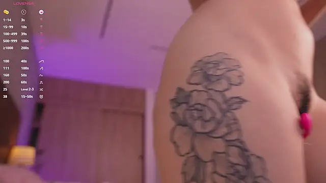 tatikiss  online show from April 4, 11:53 am