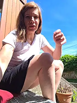 Lina lou4 online show from April 18, 12:51 pm