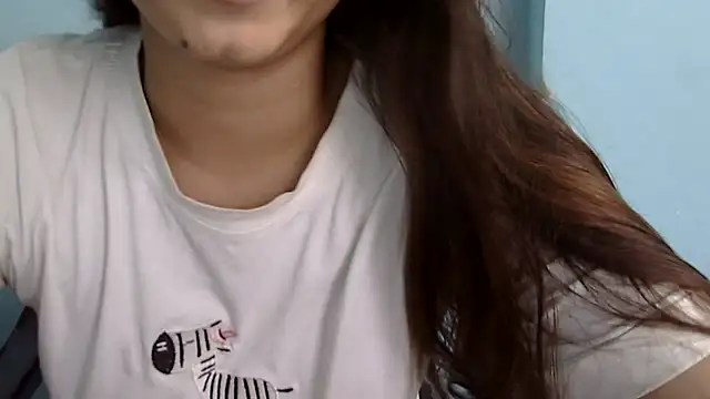 lovelydesi21 online show from September 9, 8:36 am