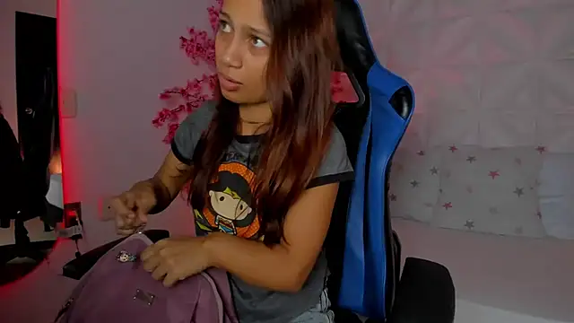 cora 22 online show from November 4, 12:43 pm