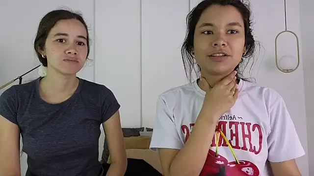 sexychanell 18 online show from February 14, 1:46 pm