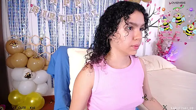 Karolina 1 online show from April 6, 1:56 pm