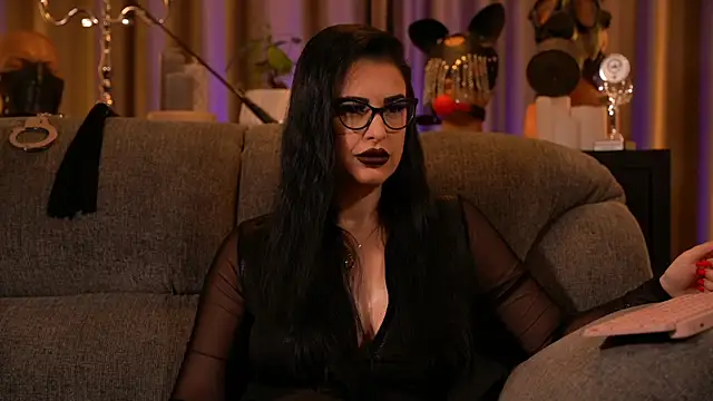 kelly kent online show from November 11, 12:39 am