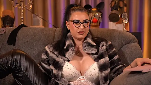 kelly kent online show from December 16, 10:59 pm