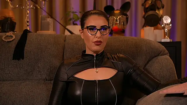 kelly kent online show from November 4, 12:26 am